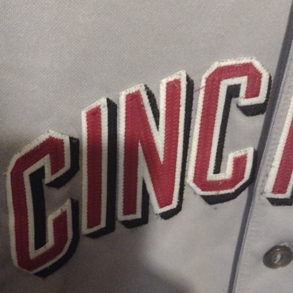 VINTAGE Majestic Cincinnati Reds jersey XL boys or women's small - Picture 4 of 8